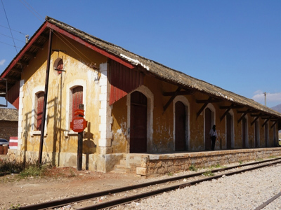 Hong-He-Train-station.jpg