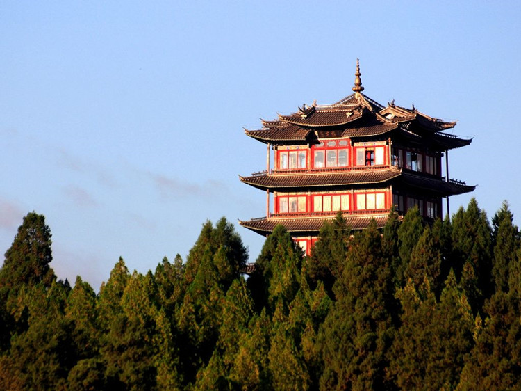 Lijiang Lion Hill and Wangu Tower