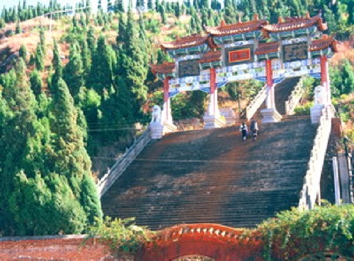 Haichaosi Forest Park in Songming County