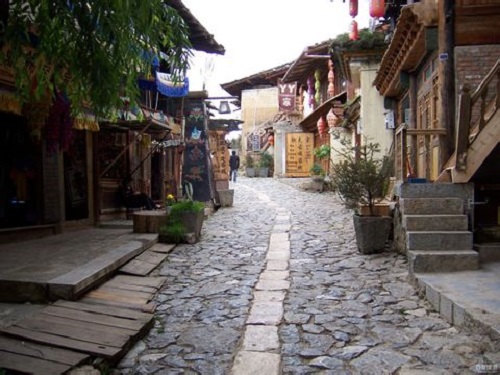 Sideng Street in Shaxi Old Town