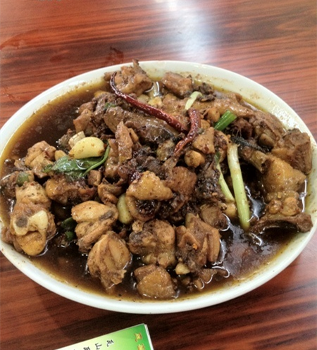 Lomgyang Wayao Laozihao Yellow Chicken Stew